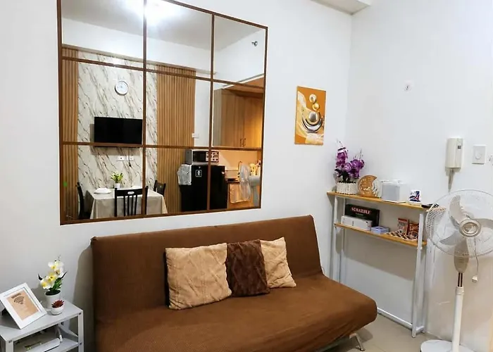 Cris Cozy Staycation * マニラ市